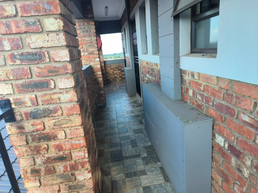 To Let 1 Bedroom Property for Rent in Ikageng North West